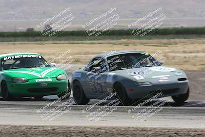 media/Jun-01-2024-CalClub SCCA (Sat) [[0aa0dc4a91]]/Group 3/Race/